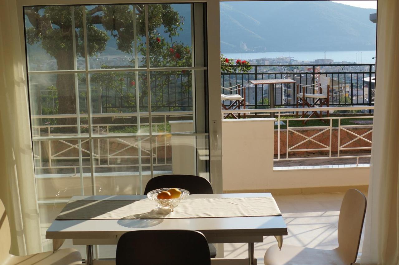 Τhe Sunny Apartments Ηγουμενίτσα Εξωτερικό φωτογραφία