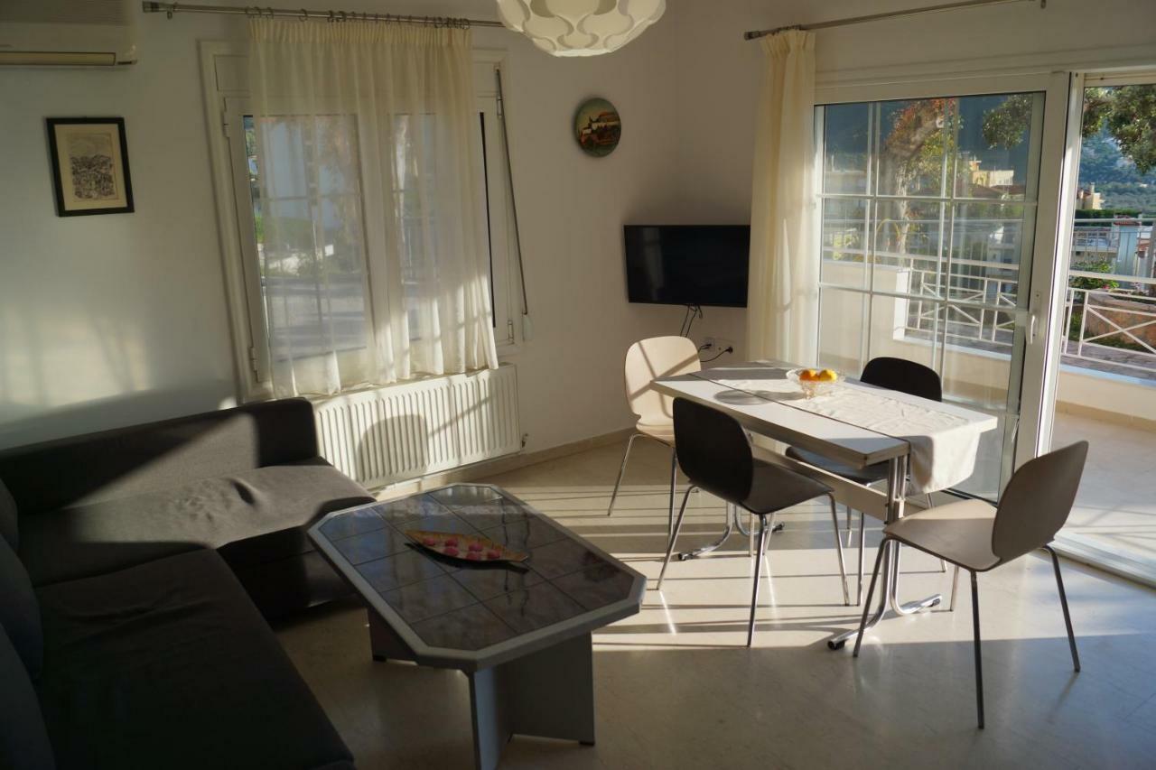 Τhe Sunny Apartments Ηγουμενίτσα Εξωτερικό φωτογραφία